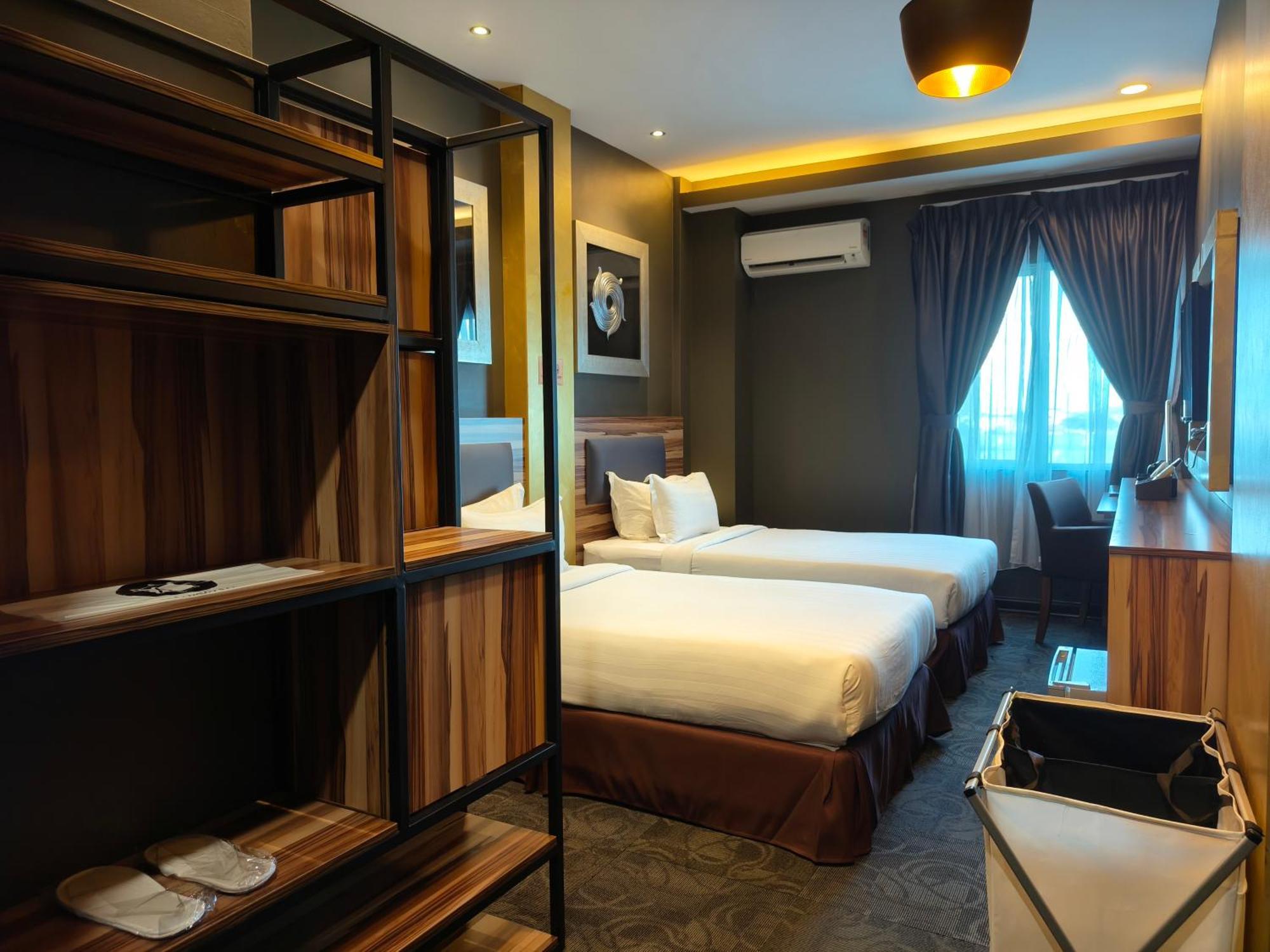 Asiatic Hotel Malacca Bagian luar foto